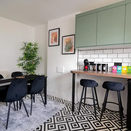 Victorian Charm Apartment